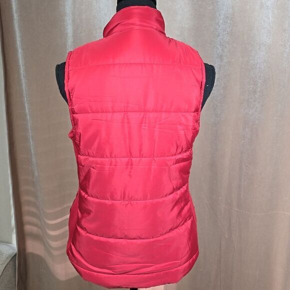 Red Puffer Vest - Picture 5 of 11